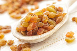 वज़न घटाने के लिए औषधि है किशमिश के पानी का सेवन, जानिए कैसे विस्तार से : (Consuming raisins gives miraculous benefits in weight loss , you will be surprised to know)
