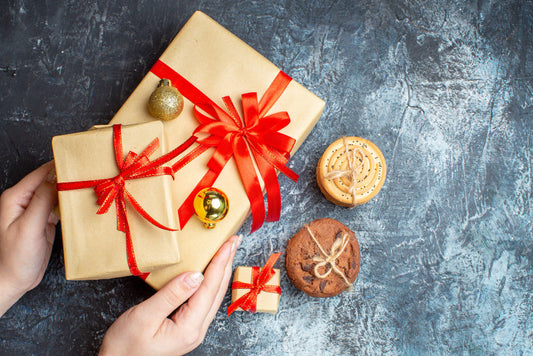 A Guide to Festive Gifting with Healthy Snacks