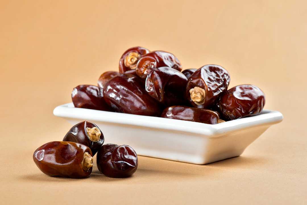 खजूर खाने के फायदे ( khajur khane ke fayde in hindi ) - Healthy Master - Healthy Master