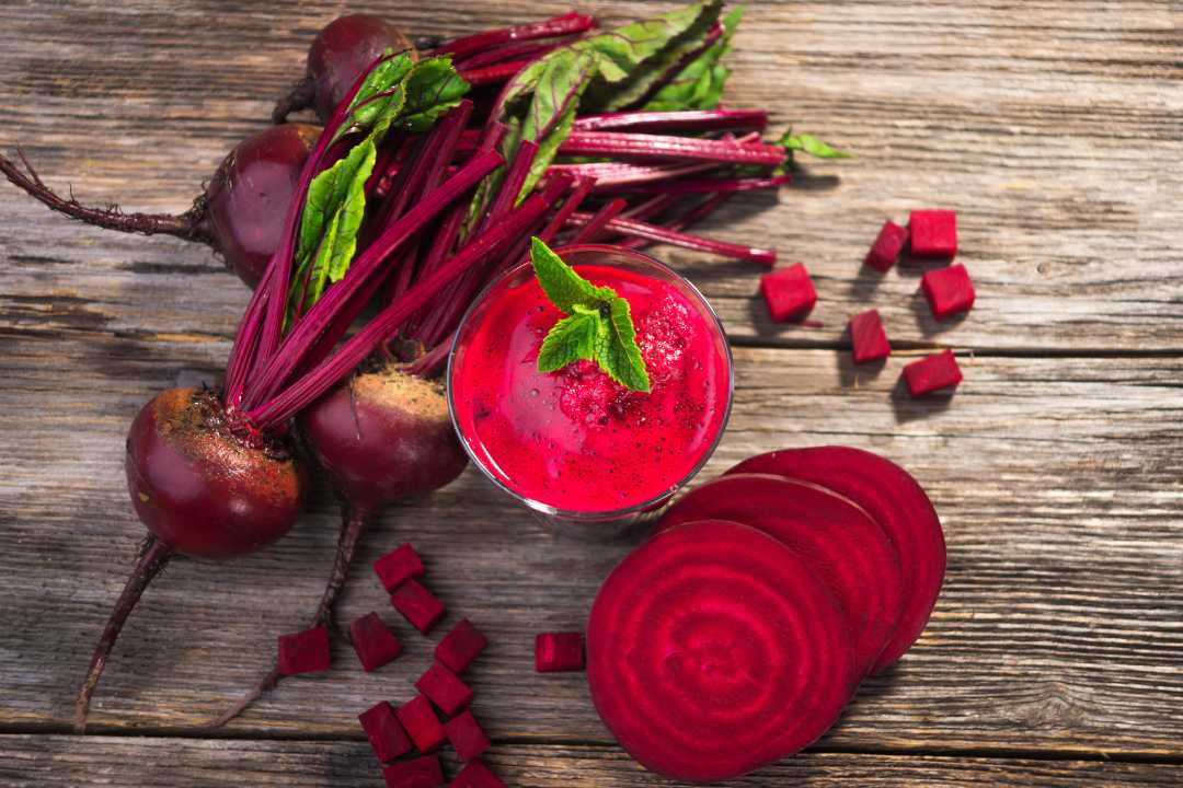 Image of beetroot highlighting its many benefits, including beetroot juice benefits, benefits of beetroot for skin, nutrients in beetroot, and beetroot benefits for female and male health, and beetroot's potential for weight loss.