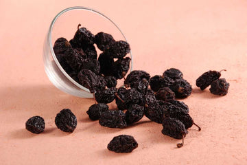 prunes: benefits in pregnancy, side effects, Nutritional value