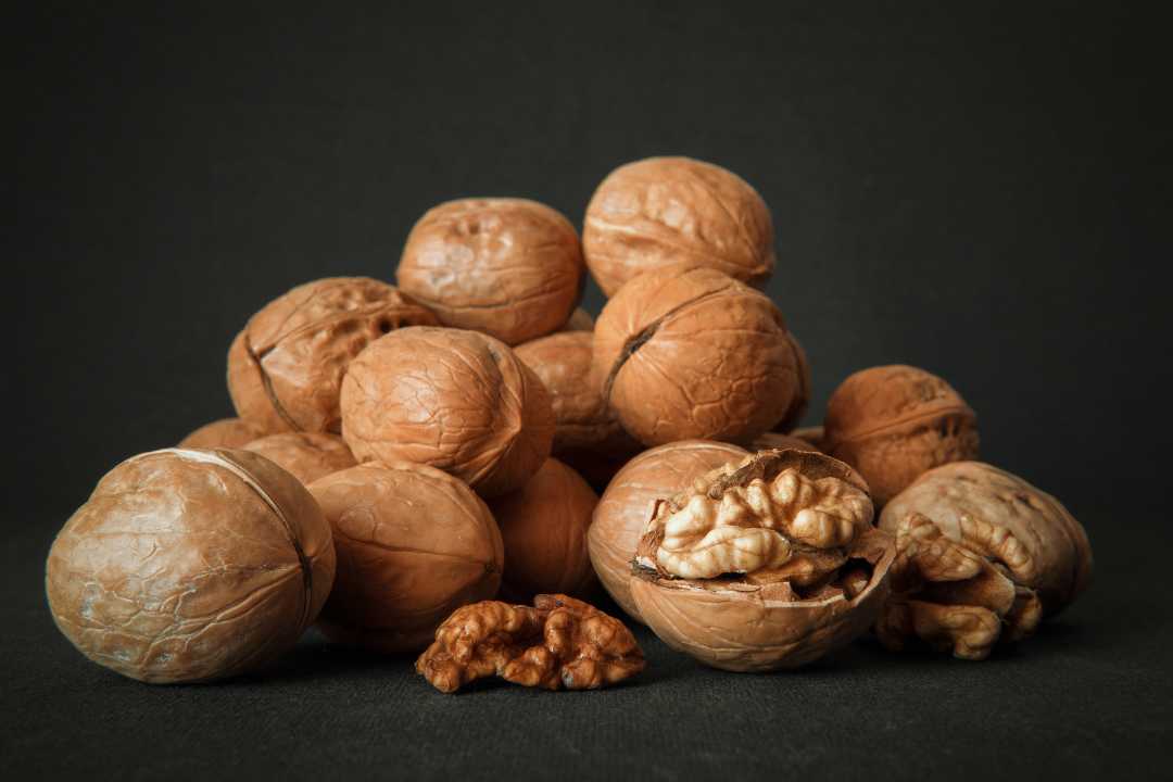 7 ways in which you can use walnuts for weight loss - Healthy Master