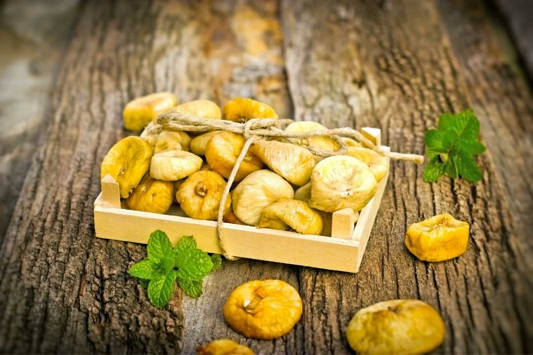 How Many Anjeer to Eat Per Day? | Healthy Master