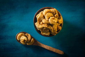 प्रेग्नन्सी में काजू खाने के 9 फायदे, जानें इन्हे विस्तार से: (Benefits of eating cashew nuts during pregnancy)